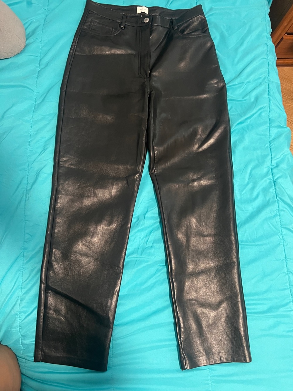 Aritzia Wilfred Leather Straight-Leg Pants